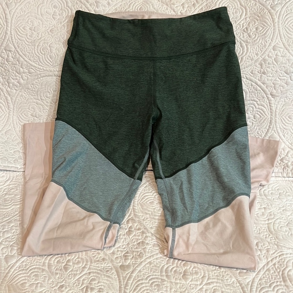 Outdoor Voices leggings, size medium